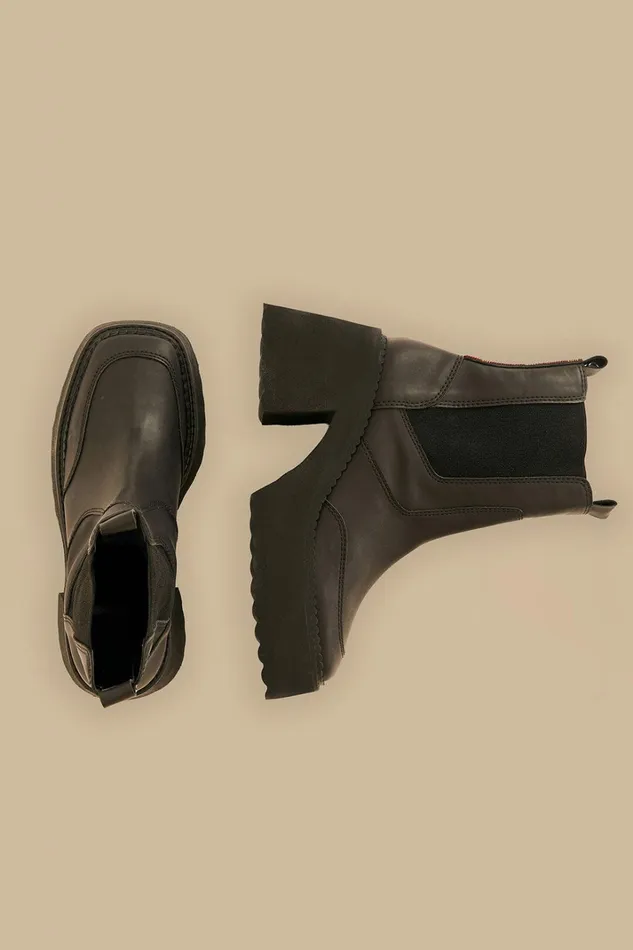 Black Block Heel Chelsea Boot Women FARM Rio Boots and Sneakers