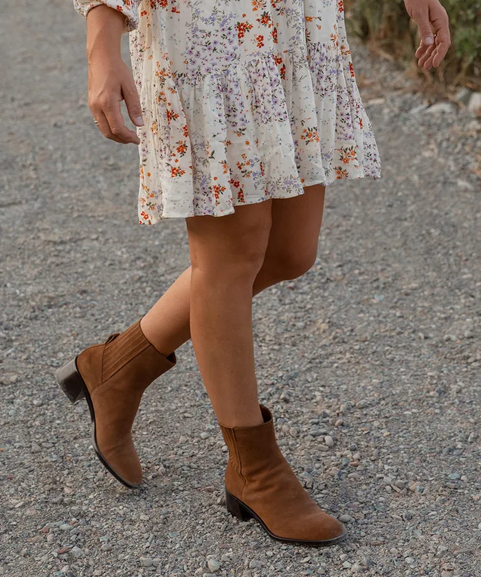 Boots and Booties Women Dolce Vita Linny H2O Boots Brown Suede