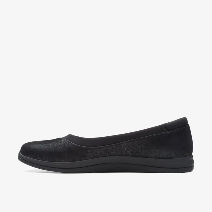 Clarks Brinkley Ayla Black Slip Ons Black Women Cloudsteppers