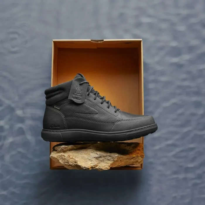 Clarks Mapstone Hi GORETEX Black Warmlined Leather Ankle Boots Black Warmlined Leather Men High Grip Shoes And Boots
