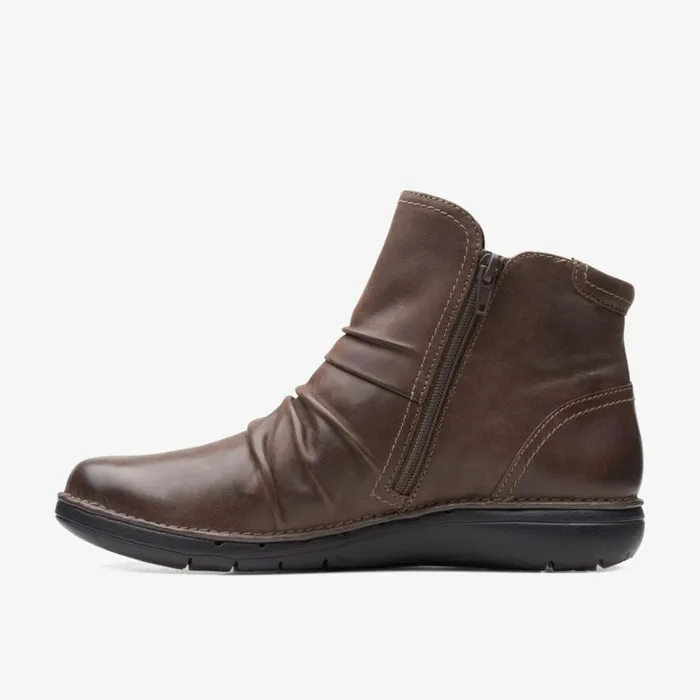 Clarks Un Loop Top Dark Brown Ankle Boots Dark Brown Women Ankle Boots