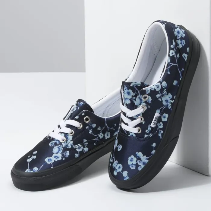 Classics Shoes Florals Era BlueBlack Vans Women Classics Shoes Florals Era BlueBlack Vans Women