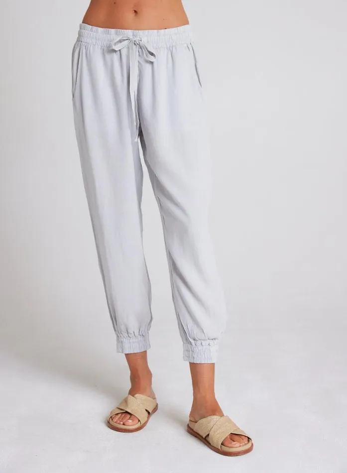 Easy Drawstring Jogger 8211 Foggy Sky Women Bella Dahl Pants Easy Drawstring Jogger 8211 Foggy Sky Women Bella Dahl Pants