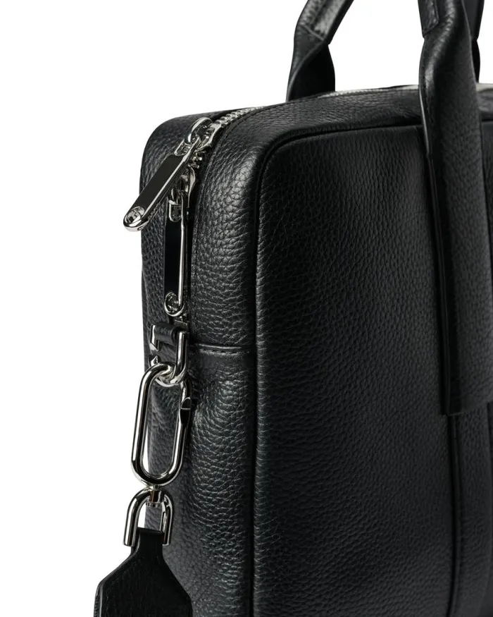 Ecco Totes and Handbags Bags and Accessories ECCO Flat Pouch Pebbled Black Ecco Totes and Handbags Bags and Accessories ECCO Flat Pouch Pebbled Black