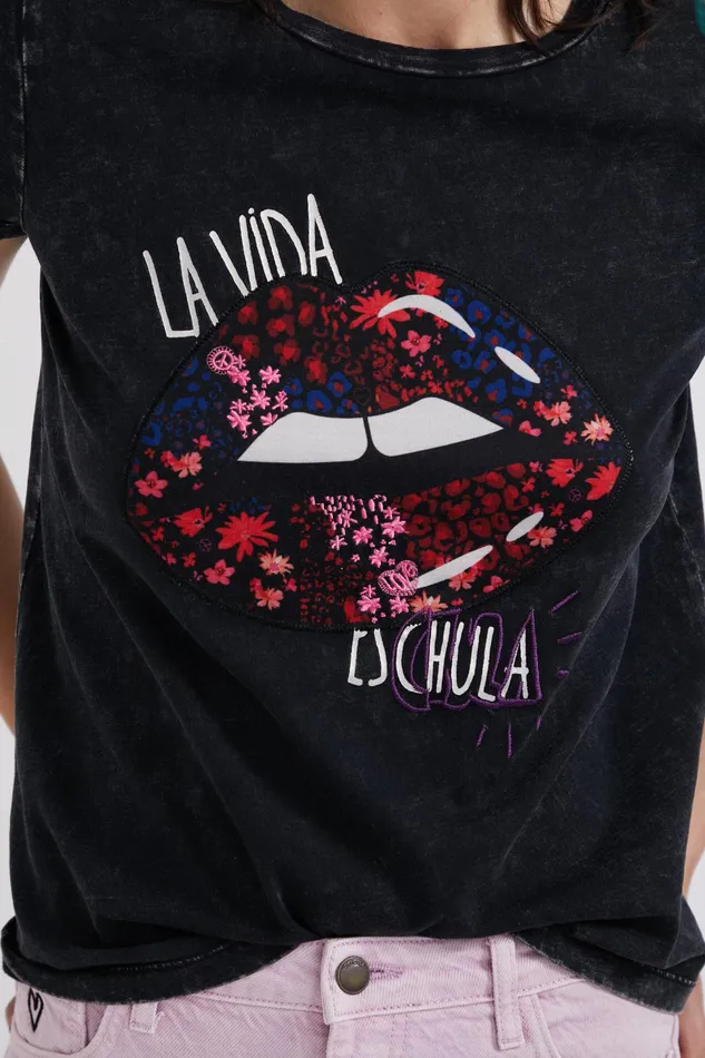 Embroidered Lip Patch Tshirt Women Desigual Tshirts