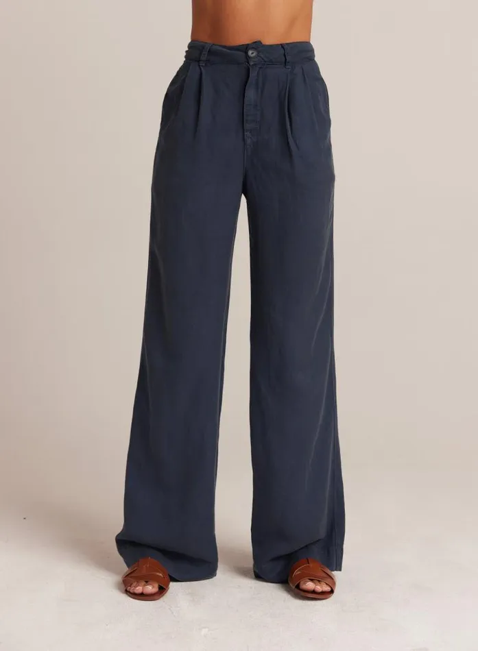 Greta Pleated Wide Leg Trouser 8211 Coastal Navy Women Bella Dahl Pants Greta Pleated Wide Leg Trouser 8211 Coastal Navy Women Bella Dahl Pants