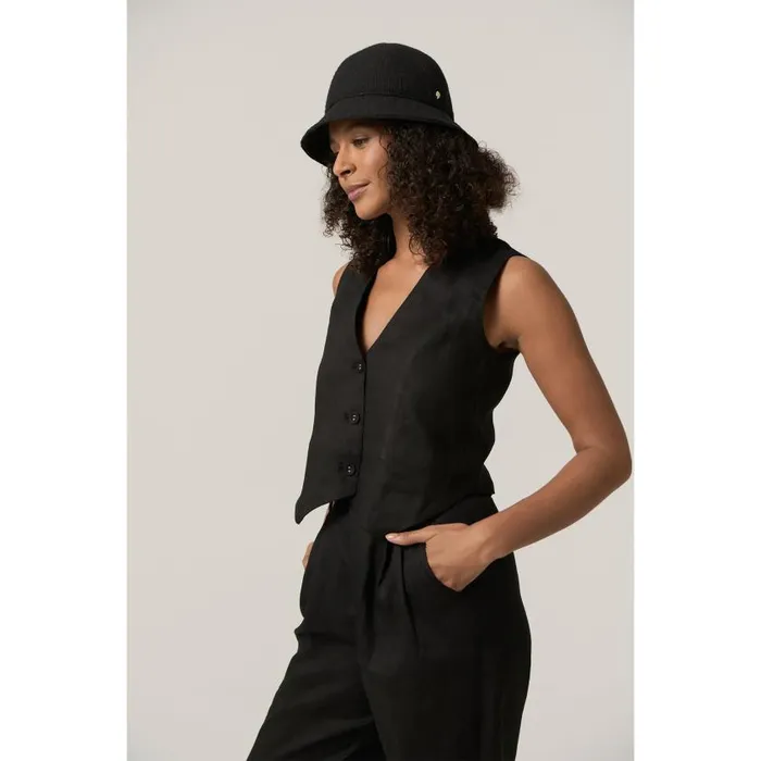 Helen Kaminski Carmen Black Hats Cloche