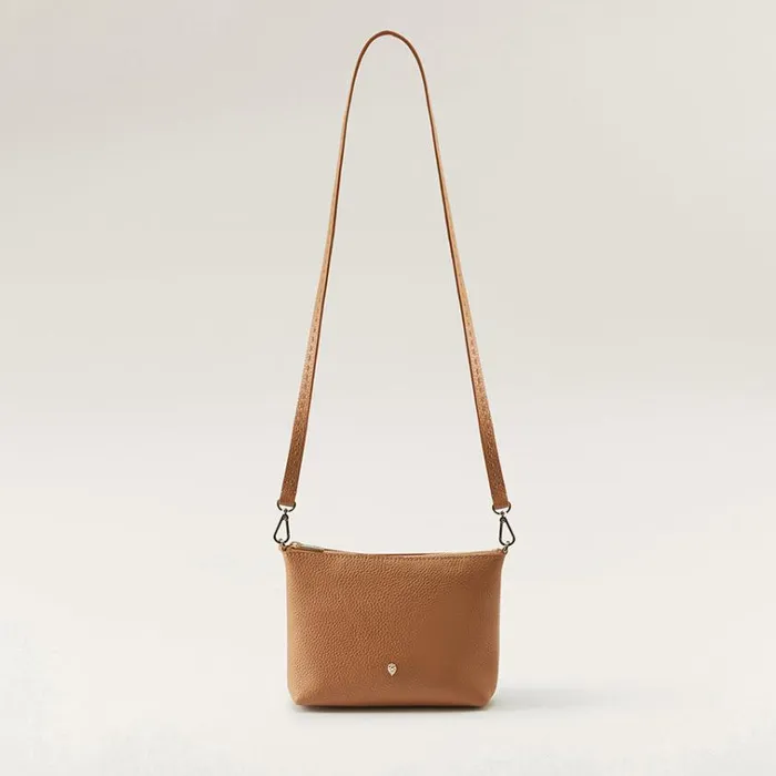 Helen Kaminski Mathilde Caramel Bags Shoulder Bags Helen Kaminski Mathilde Caramel Bags Shoulder Bags