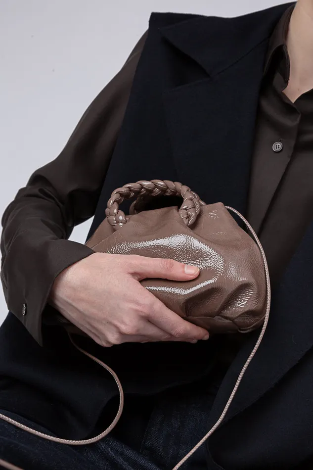 Hereu BOMBON CRINKLED GLOSSY 8211 Small Plaitedhandle Leather Crossbody Bag Women Crossbody Bags