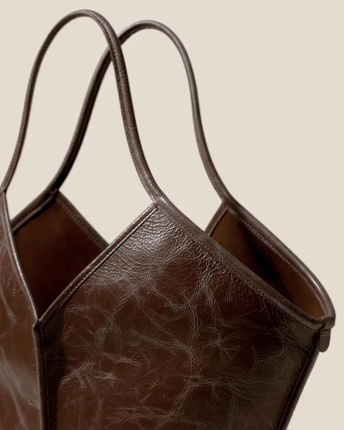 Hereu CALELLA DISTRESSED 8211 Leather Tote Bag WomenMen Shoulder Bags
