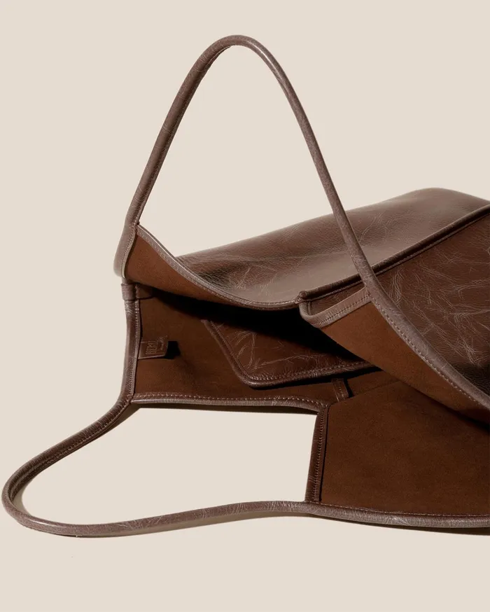 Hereu CALELLA DISTRESSED 8211 Leather Tote Bag WomenMen Shoulder Bags