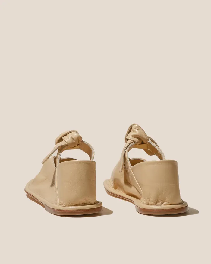 Hereu LLASADA 8211 FrontKnot Pump Women Soft Shoes