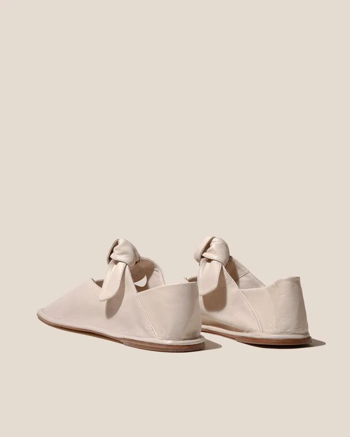 Hereu LLASADA SUPPLE SHINY 8211 FrontKnot Pump Women Soft Shoes