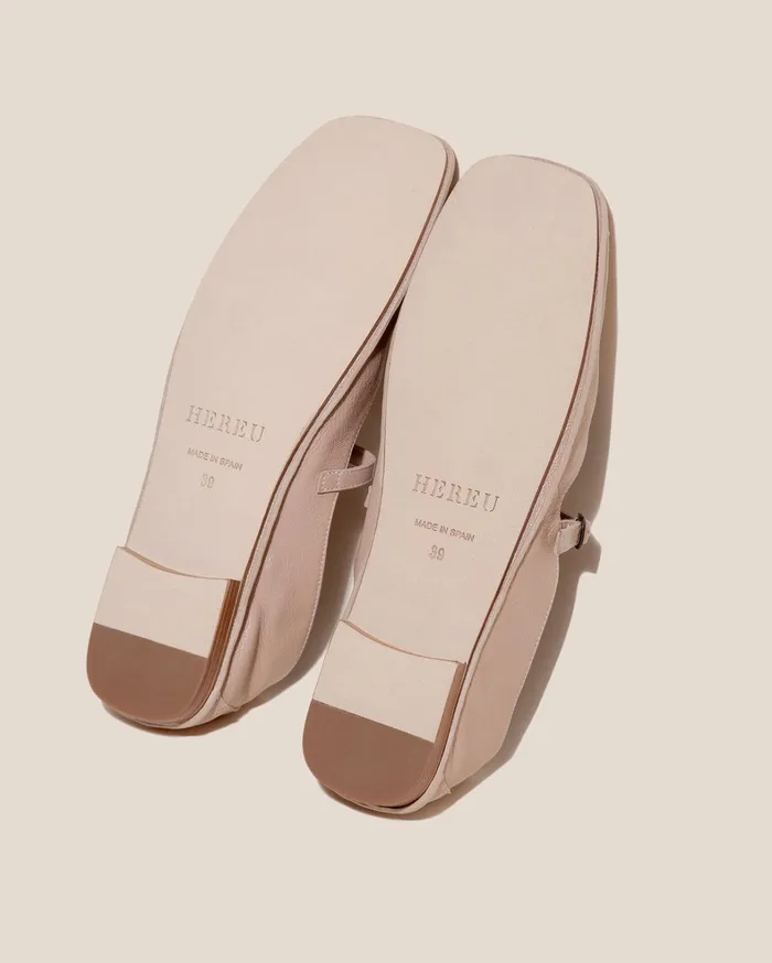 Hereu MANYOLA 8211 Soft TBar Women Soft Shoes