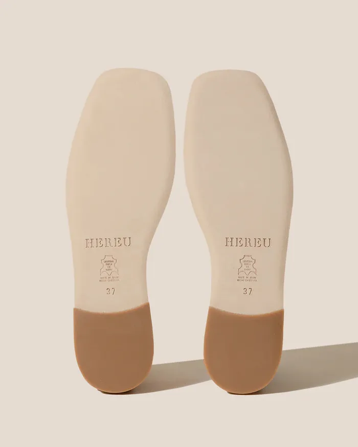 Hereu PUNTERA SUPPLE SHINY 8211 PleatedToe Pump Women Soft Shoes