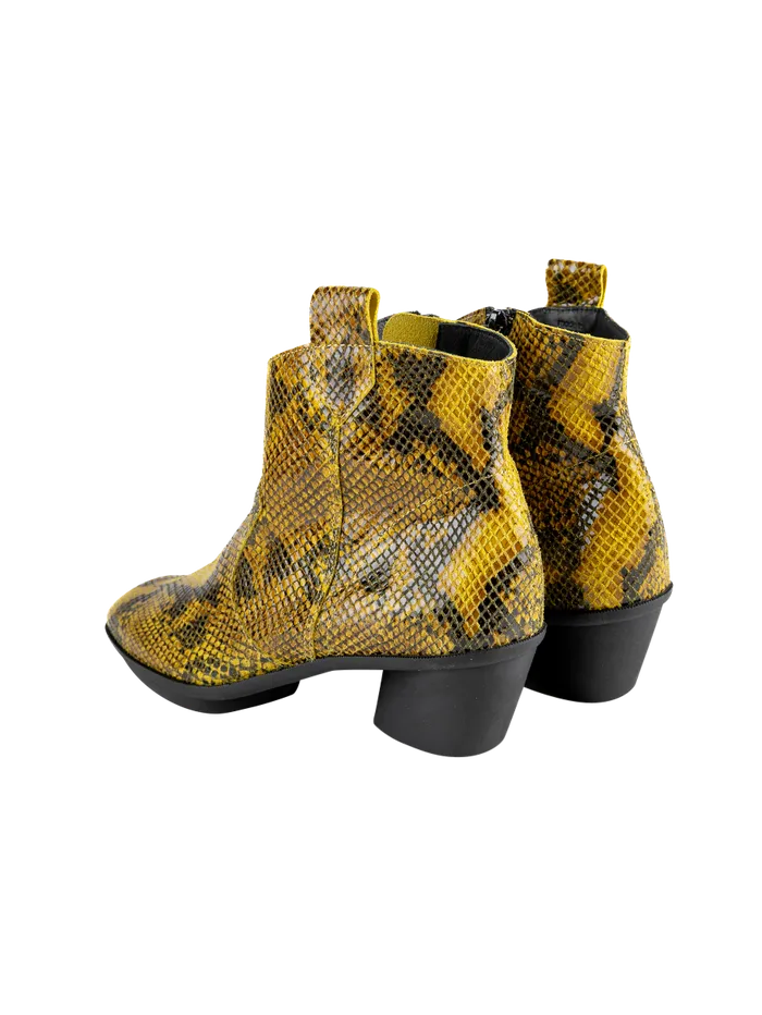 Junity ankle boots Junity ankle boots
