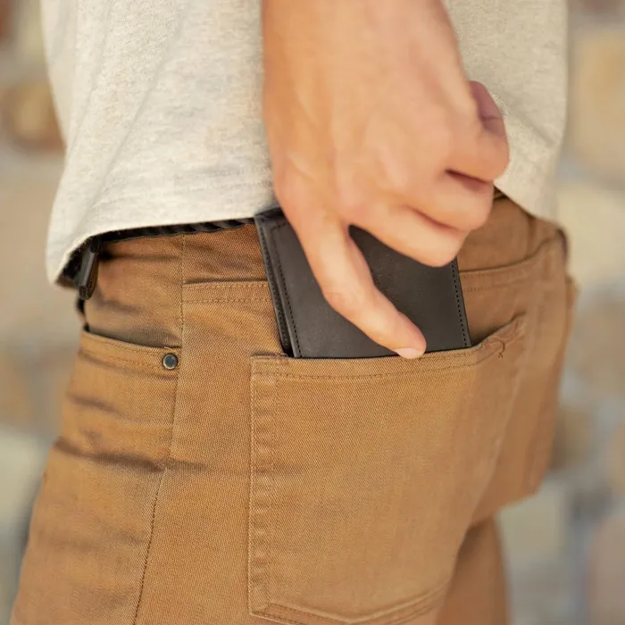 Men Brewer Wallet Black Nisolo Bags and Wallets