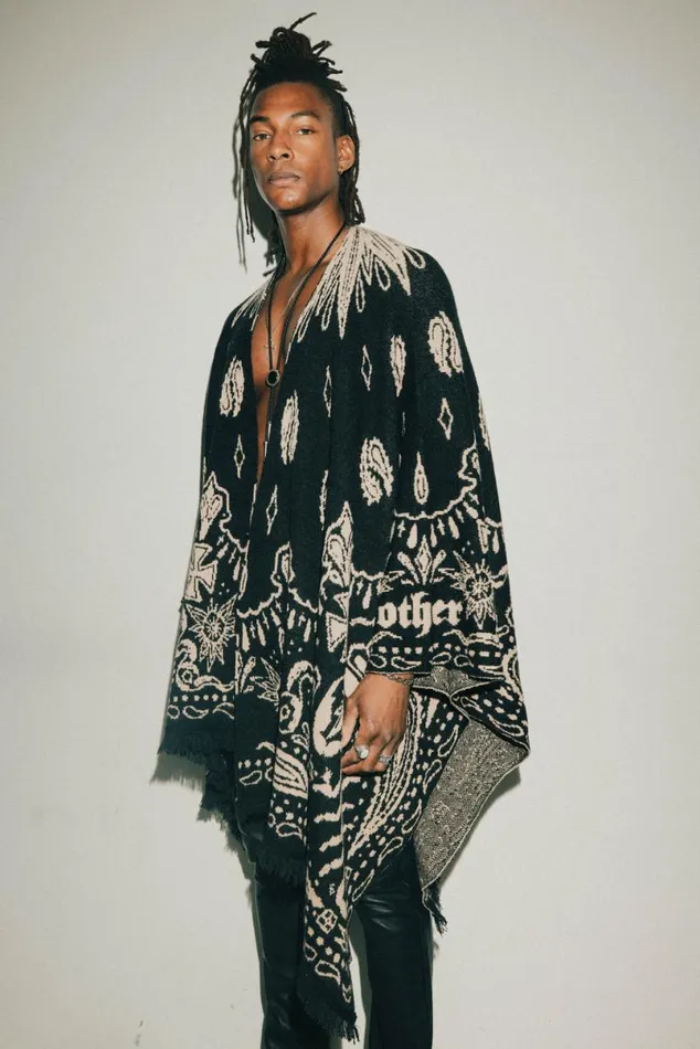 MenWomen Poncho Black and Sand OTHER KNITWEAR