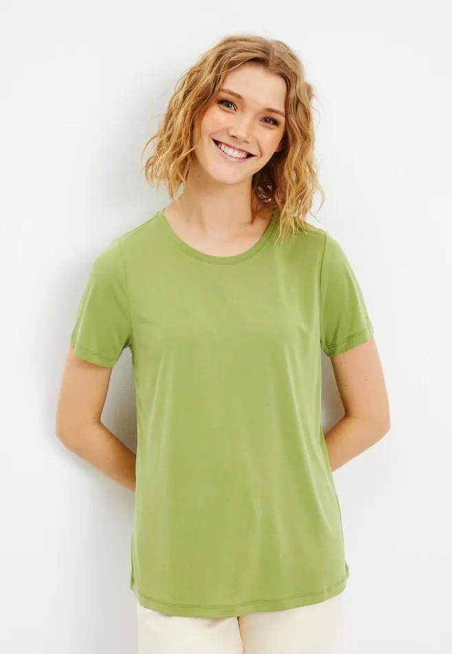 NINA TSHIRT 14312 630 Apple Green 630 Women IN FRONT TOPS TSHIRTS