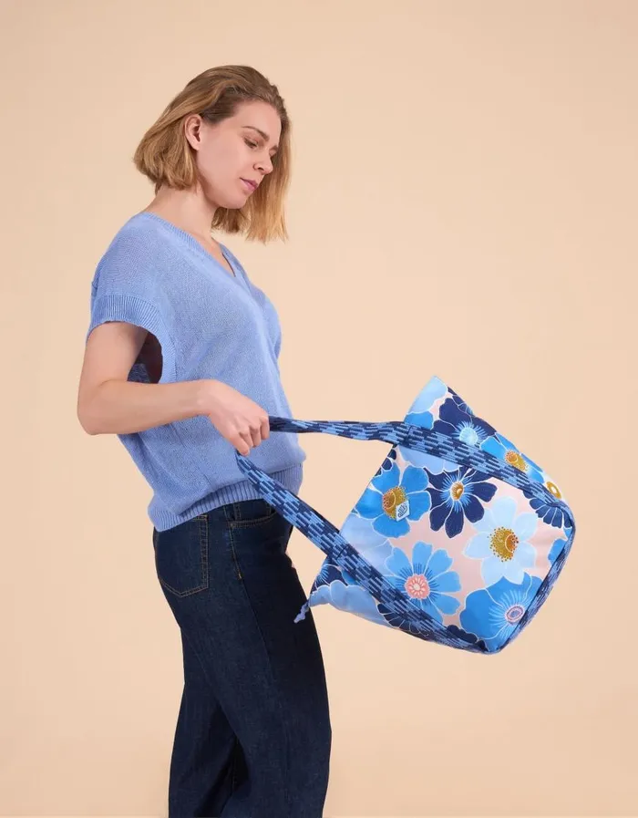 Oilily Shoppers Bags Soof Shopper Duffyvista Blue Oilily Shoppers Bags Soof Shopper Duffyvista Blue