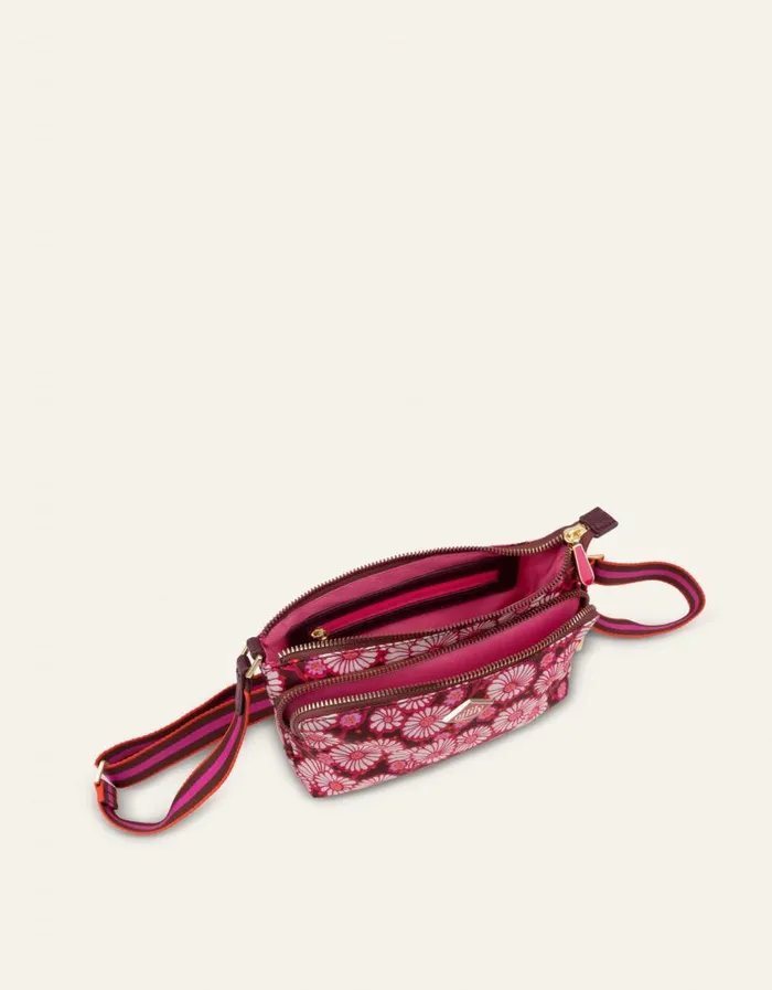 Oilily Shoulder Bags Bags Xena Shoulder Bag Jollychocolate Oilily Shoulder Bags Bags Xena Shoulder Bag Jollychocolate