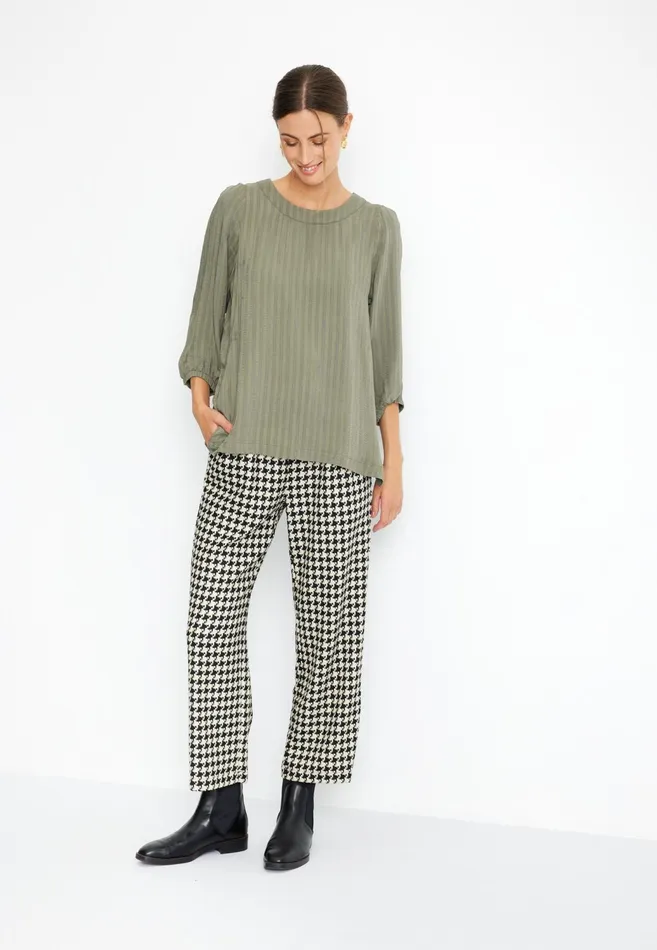 PAULINA BLOUSE 15313 615 Green 615 Women IN FRONT BLOUSES SHIRTS