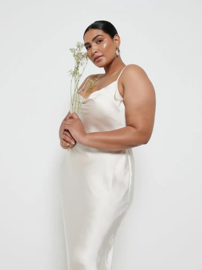 Pretty Lavish Bridesmaid Dresses Keisha Maxi Bridesmaid Dress Curve Champagne 8211 Women