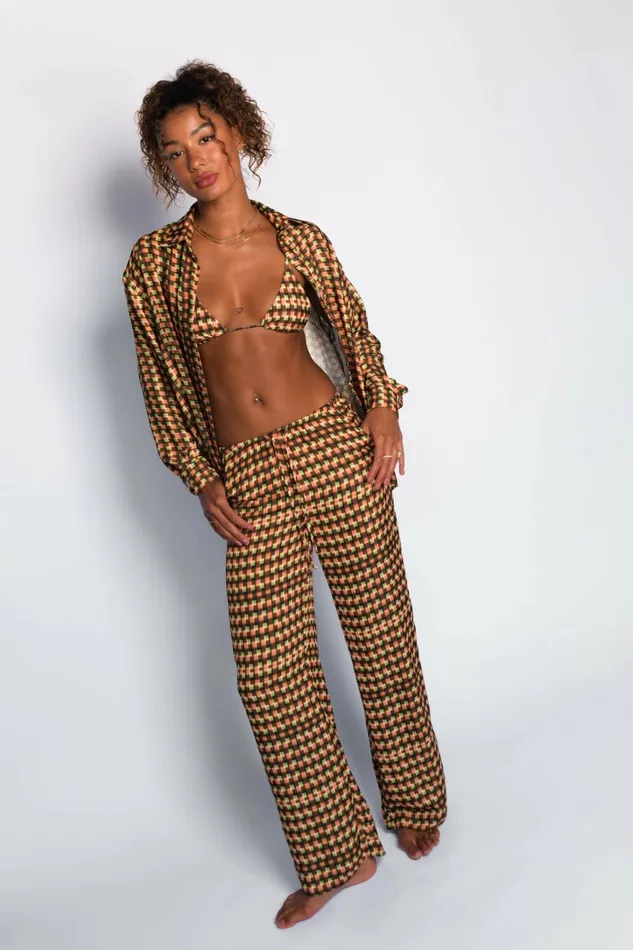 Skatie CoverUps Phoenix Button Down Satin Mirage 8211 Women