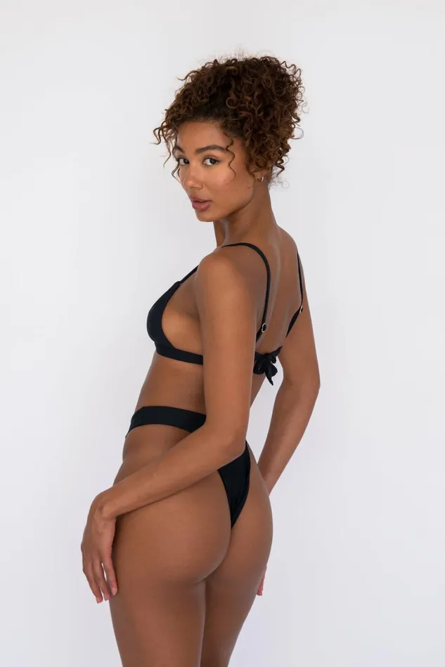 Skatie Tops Kourtney Bikini Top Black 8211 Women
