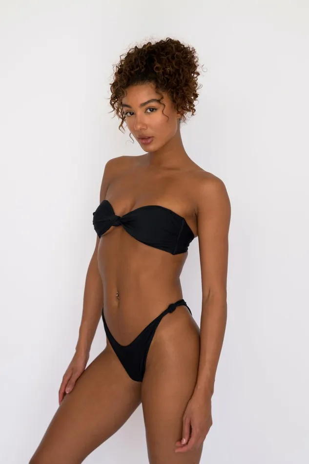 Skatie Tops Lyndi Bikini Top Black 8211 Women