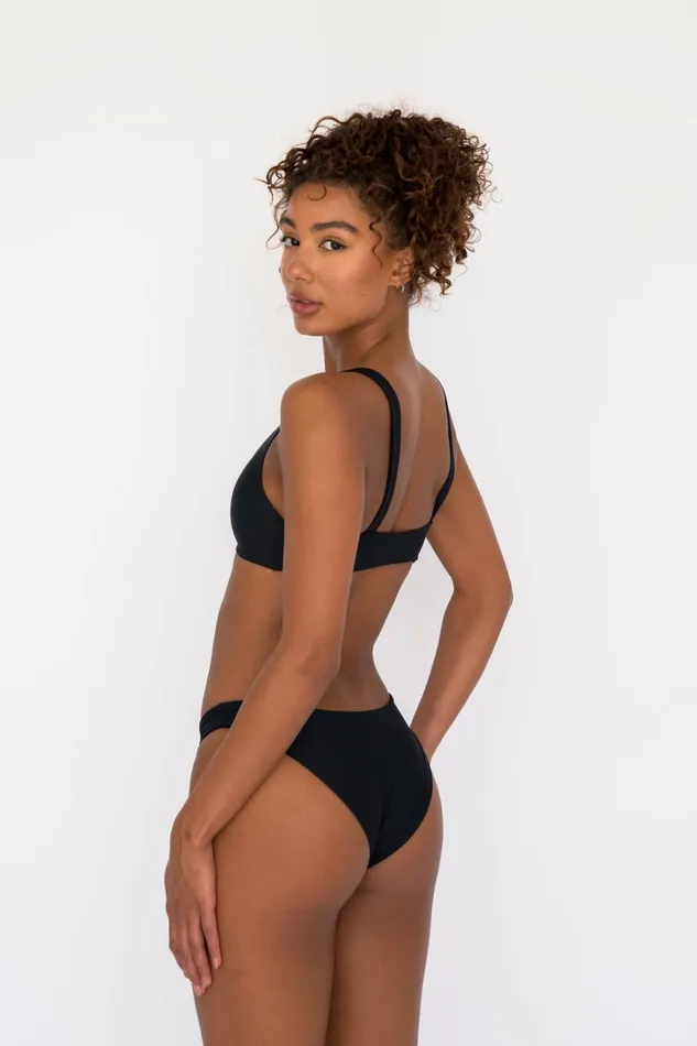 Skatie Tops Sami Bikini Top Black 8211 Women