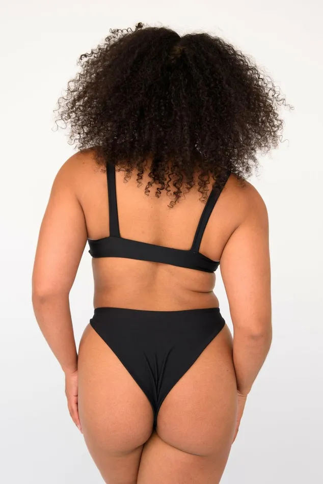 Skatie Tops Sami Bikini Top Black 8211 Women