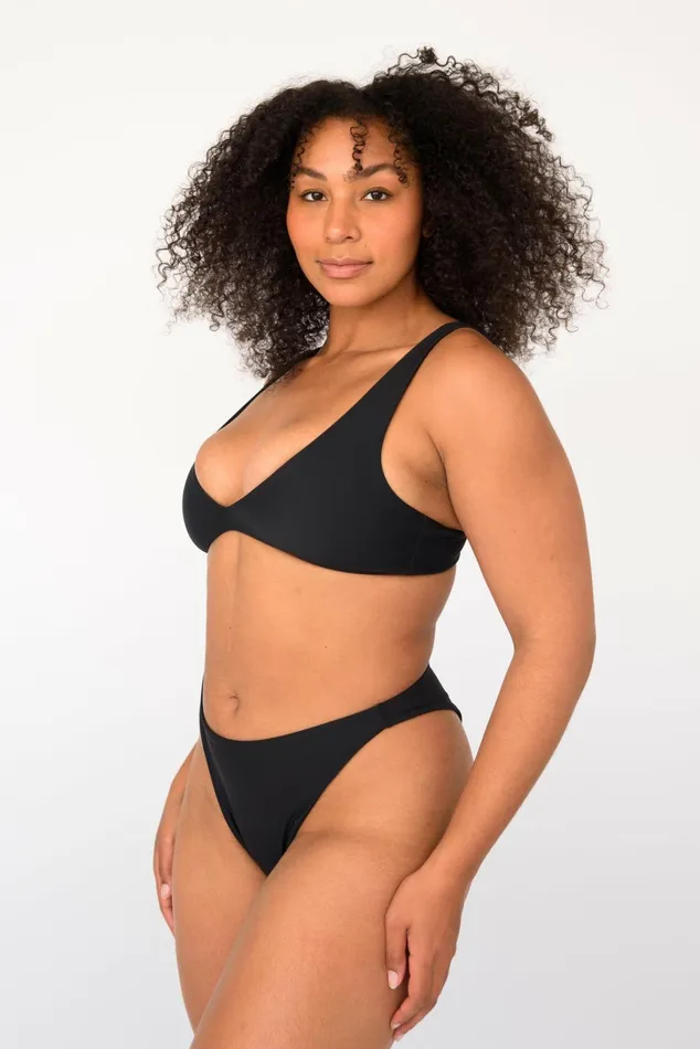 Skatie Tops Sami Bikini Top Black 8211 Women