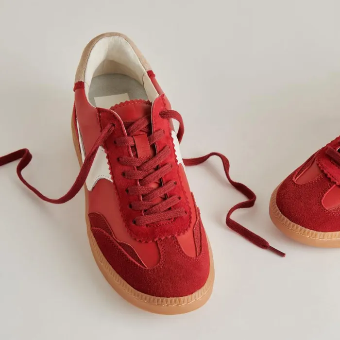Sneakers Women Dolce Vita Notice Sneakers Crimson Suede