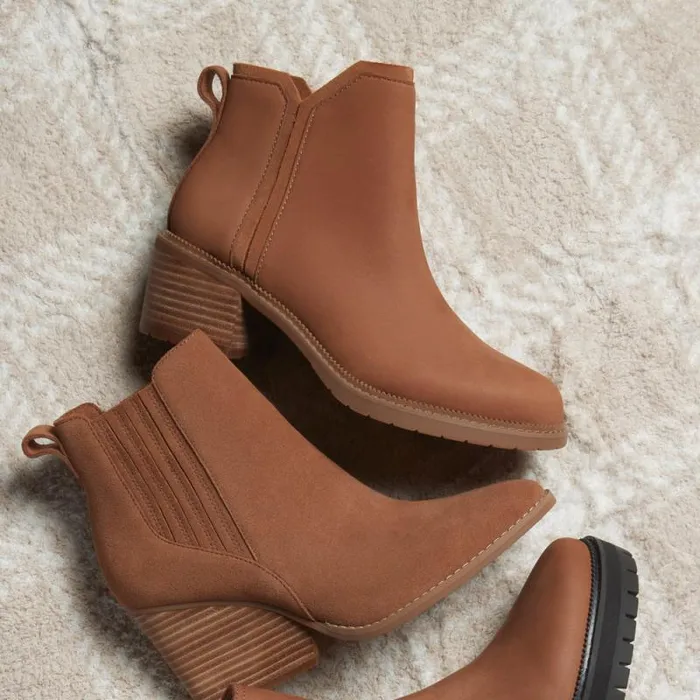 Toms Boots and Booties Hailey Ankle Boot Water Resistant Brown Sugar Nubuck Leather 8211 Women Toms Boots and Booties Hailey Ankle Boot Water Resistant Brown Sugar Nubuck Leather 8211 Women