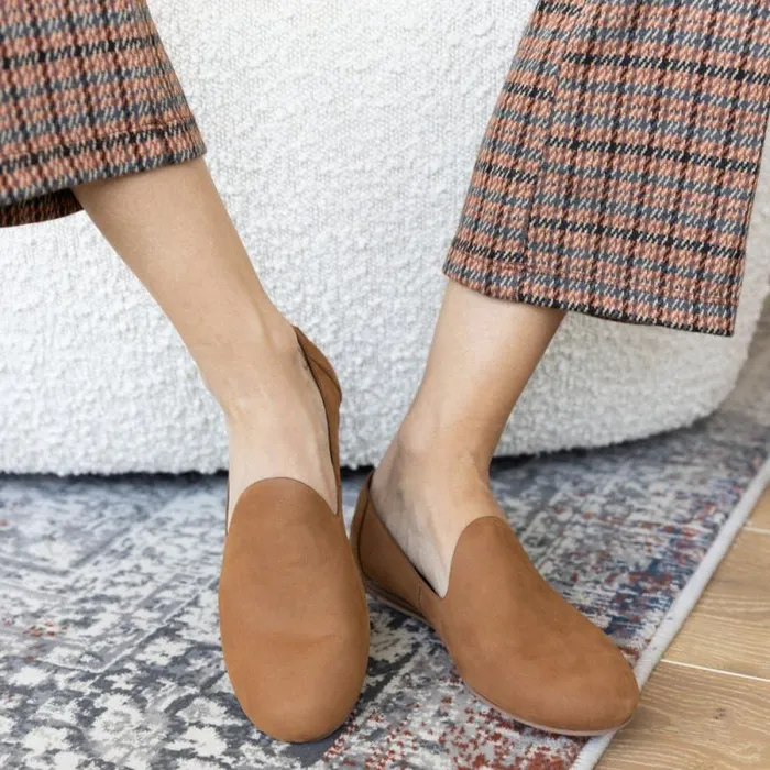 Toms Flats and Loafers Darcy Flat Tan Leather 8211 Women Toms Flats and Loafers Darcy Flat Tan Leather 8211 Women