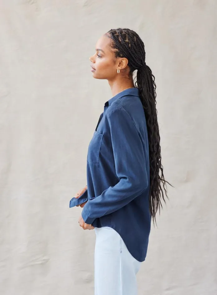 Two Pocket Classic Button Down 8211 Endless Sea Women Bella Dahl Long Sleeve Two Pocket Classic Button Down 8211 Endless Sea Women Bella Dahl Long Sleeve