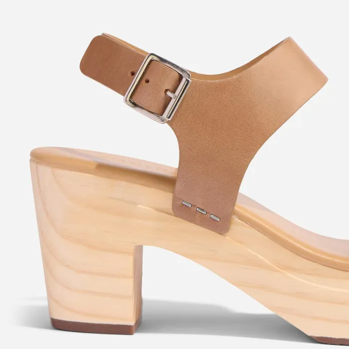 Women AllDay Open Toe Clog Almond Nisolo Sandals