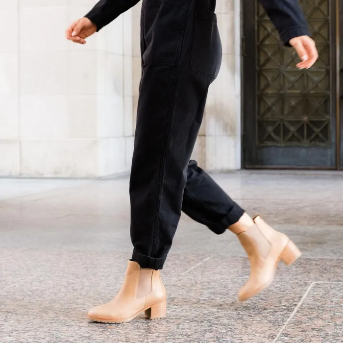 Women Ana GoTo Heeled Chelsea Boot Almond Nisolo Boots