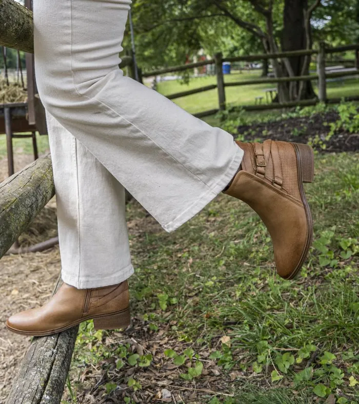 Women Baretraps Booties Mackenzie Bootie Salted Caramel Women Baretraps Booties Mackenzie Bootie Salted Caramel