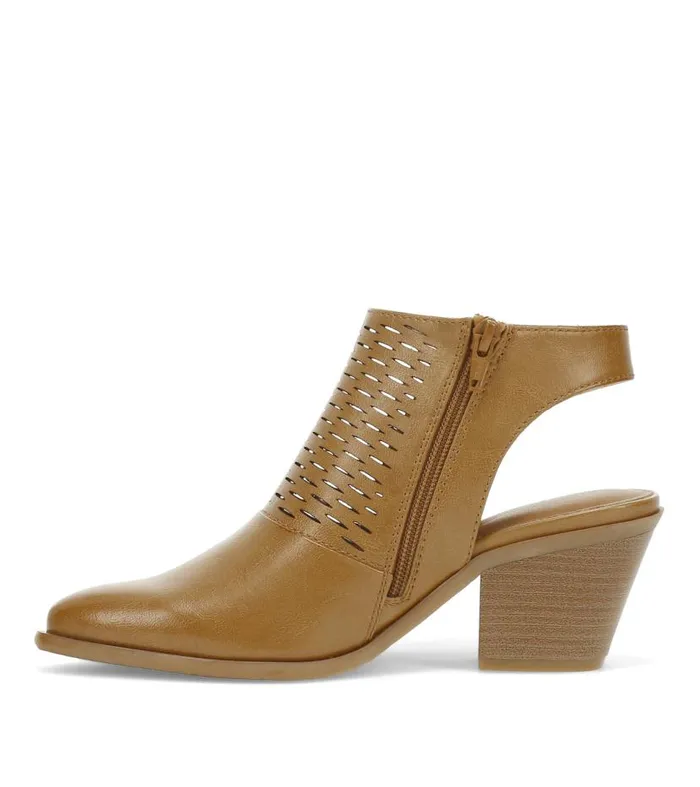 Women Baretraps Booties Yangley Block Heel Bootie Light Almond Women Baretraps Booties Yangley Block Heel Bootie Light Almond