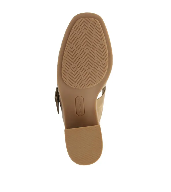 Women Baretraps Classic Comfort Sandals Whitnie Block Heel Sandal Old Gold Women Baretraps Classic Comfort Sandals Whitnie Block Heel Sandal Old Gold