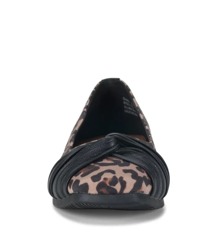 Women Baretraps Flats and Loafers Chainey Casual Flat Brown Multi Women Baretraps Flats and Loafers Chainey Casual Flat Brown Multi