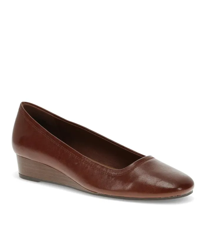 Women Baretraps Flats and Loafers Covette Wedge Slip On Mahogany