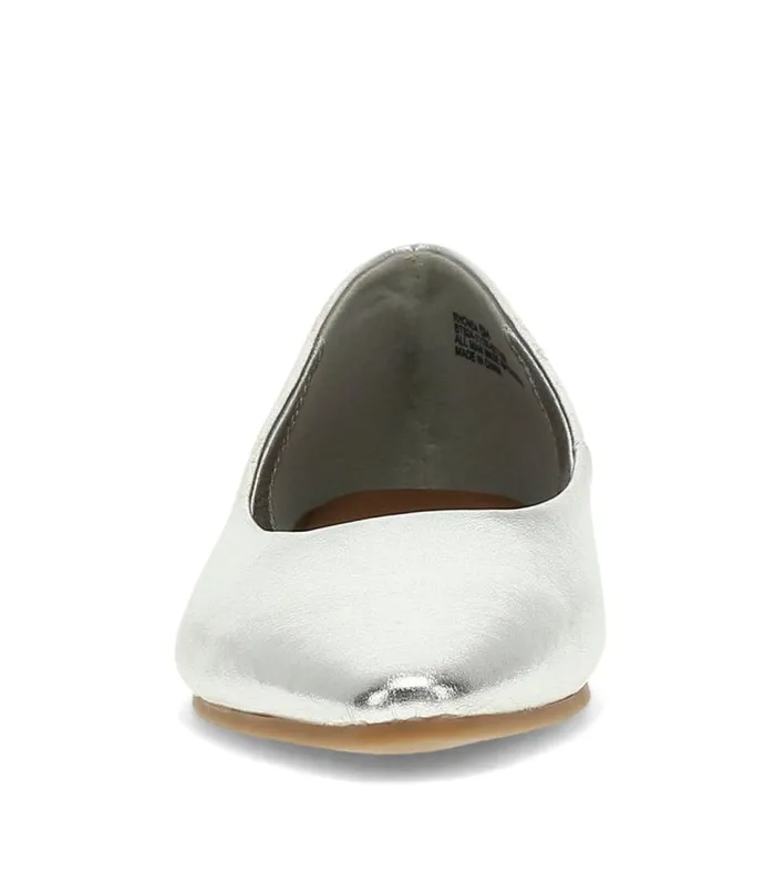 Women Baretraps Flats and Loafers Rhonda Casual Flat Silver Women Baretraps Flats and Loafers Rhonda Casual Flat Silver