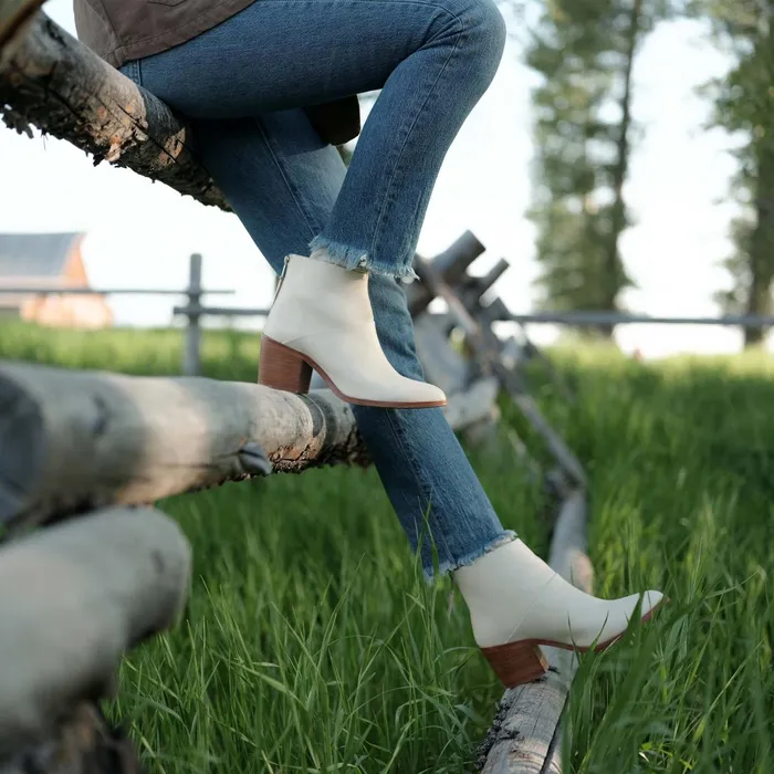 Women Dari Boot Bone Nisolo Boots