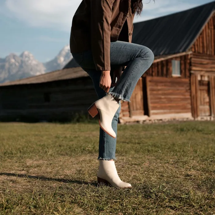 Women Dari Boot Bone Nisolo Boots