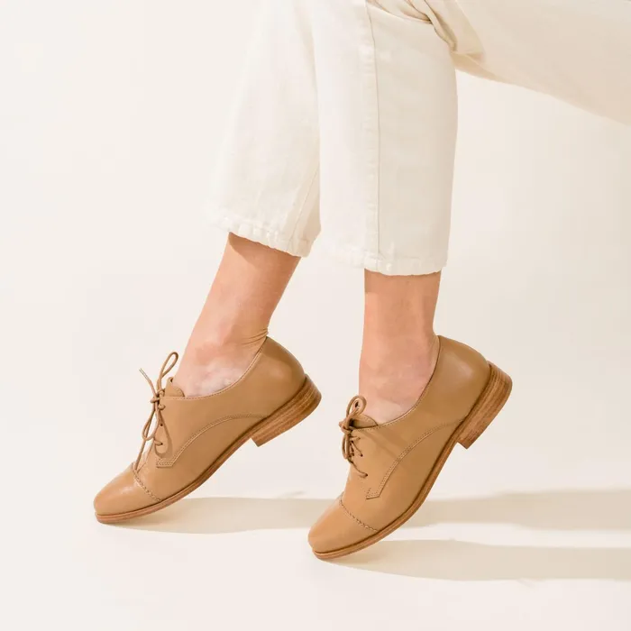 Women Emilia Cap Toe Oxford Almond Nisolo Flats and Slip Ons