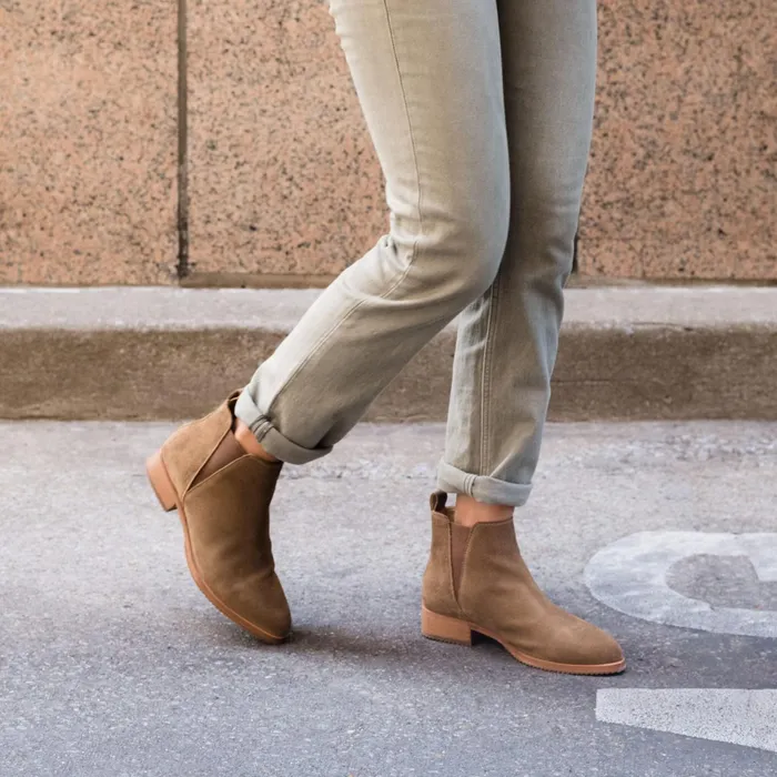 Women Eva Everyday Chelsea Boot Taupe Suede Nisolo Boots