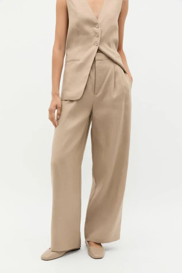 Women Linen Seed Heritage Tailored Linen Pleat Pant Cookie